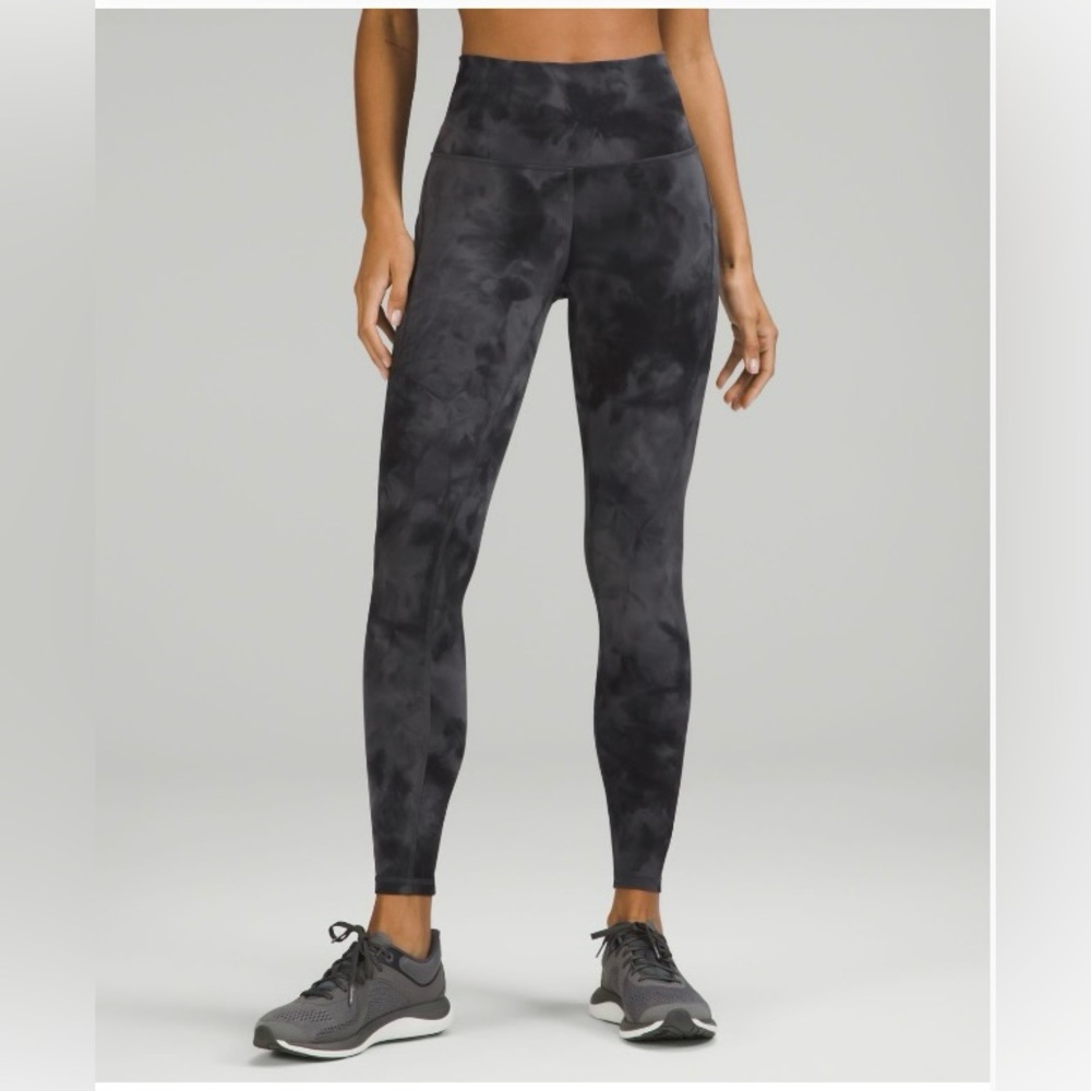 Lululemon Athletica Wunder Train High-Rise Tight with pockets 25” Size 2